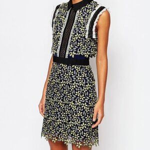 Self-Portrait Eleina Sculpted Daisy Dress - Size 2